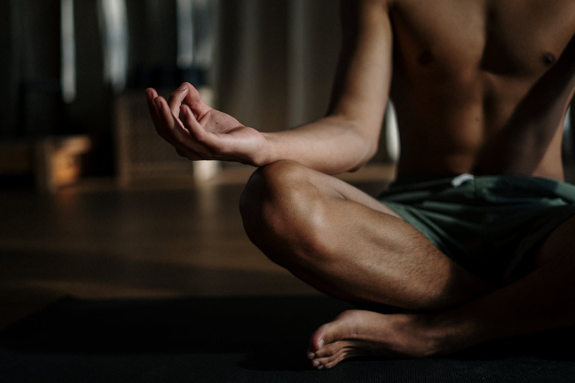 Full moon meditation is an ancient practice (Image via Pexels/cottonbro studio)